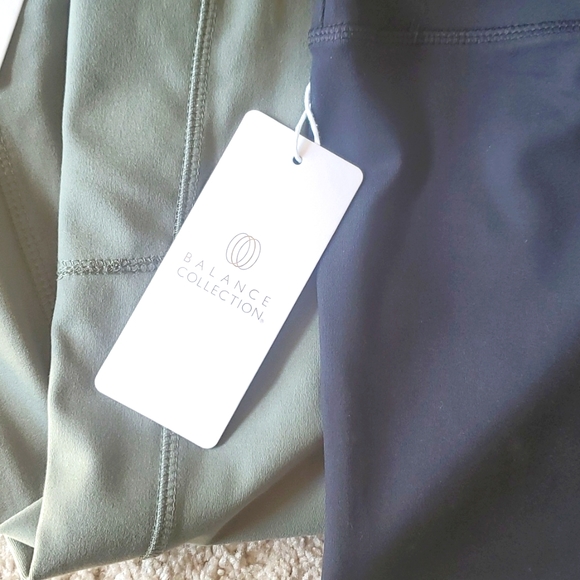 Women's Leggings Bundle (XL) - Picture 3 of 6